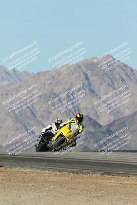 media/Dec-01-2025-Moto Forza (Mon) [[2daa91e15f]]/2-Intermediate Group/Session 4 Turn 9/